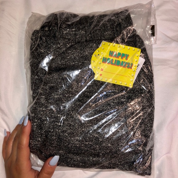 TWO SWEATPANTS FROM THE HOLIDAY COLLECTION - Picture 1 of 8